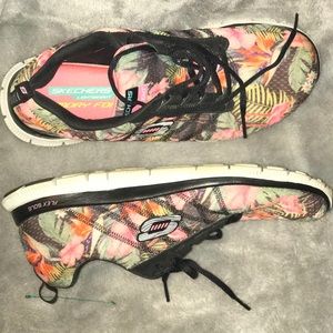 Skechers Flex Appeal Floral Bloom Women’s Size 9